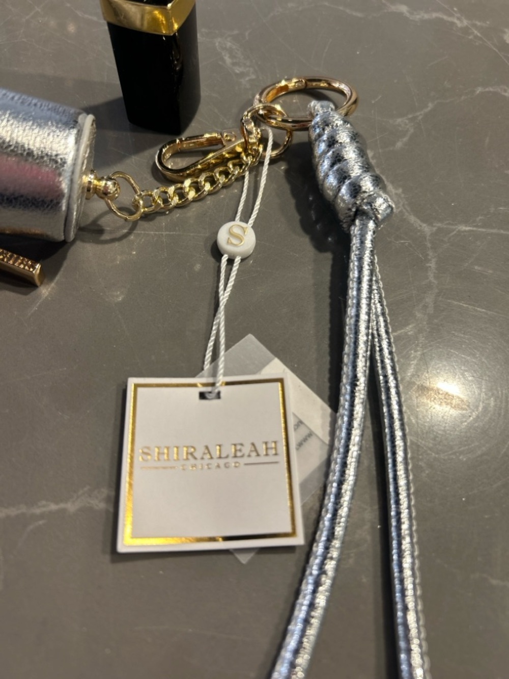 Shiraleah Silver Metallic Lipstick Holder 💄 Charm Keychain with Gold Hardware - Picture 7 of 9